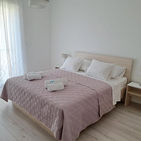 Apartment & Room Ladisic Орашац Стая снимка