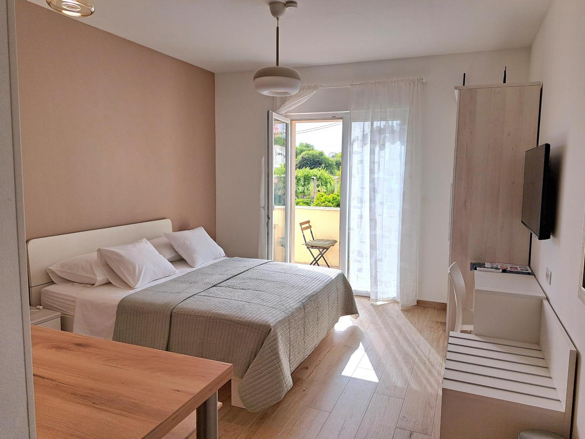Apartment & Room Ladisic Орашац Стая снимка
