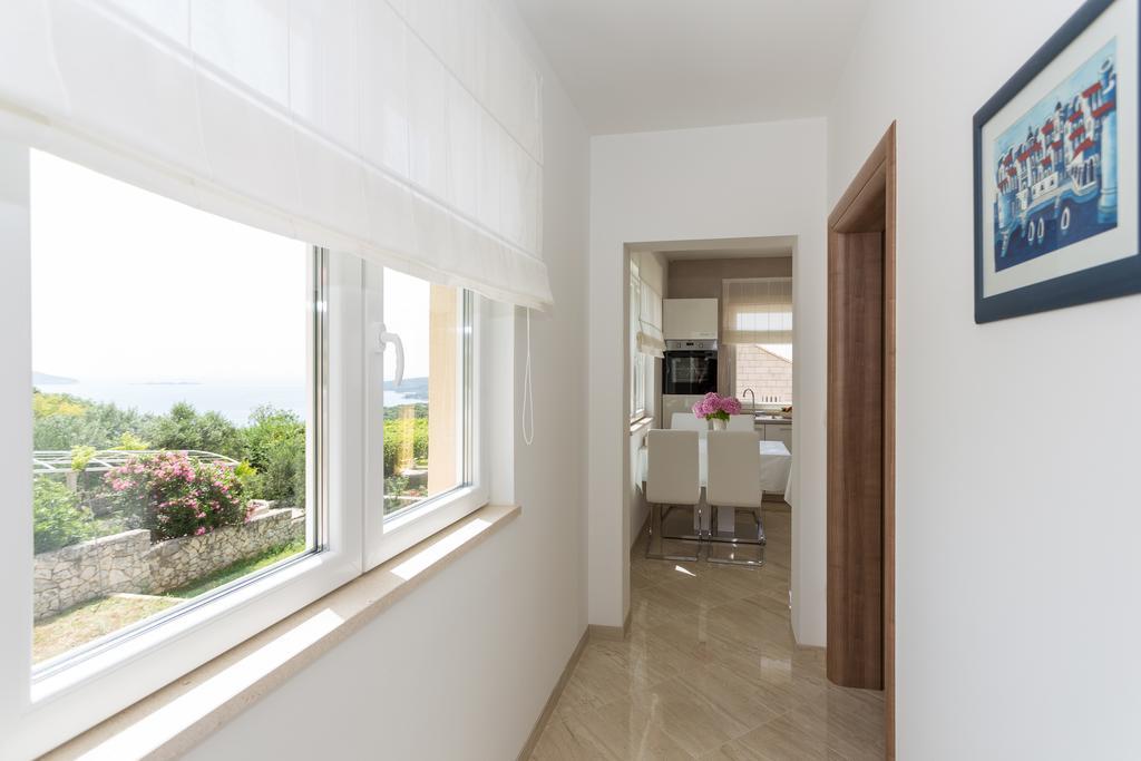 Apartment & Room Ladisic Орашац Екстериор снимка