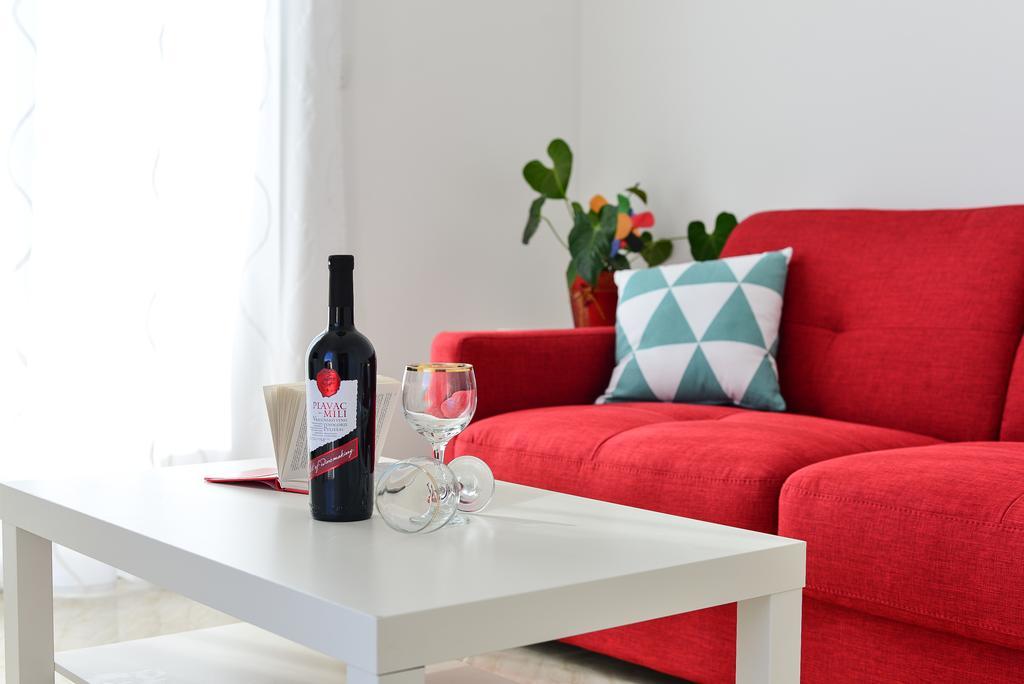 Apartment & Room Ladisic Орашац Екстериор снимка